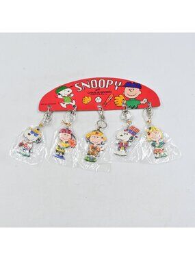 Peanuts Snoopy & Charlie Brown Keychain Set Of 5 Best Collection Carded